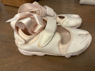 Nike Tabis Bambas Rosa
