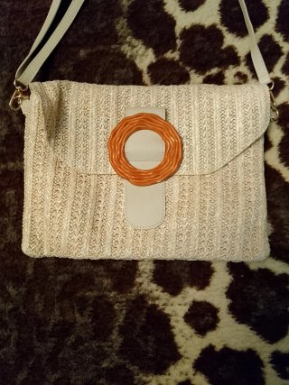Bolso bandolera beige y naranja
