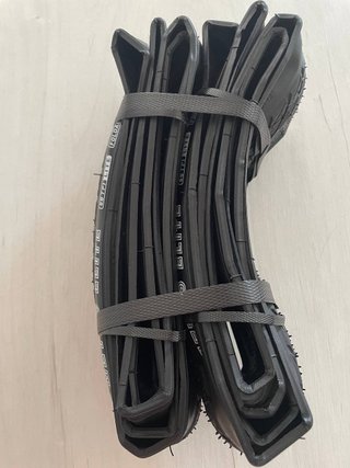 2 Neumáticos Bici 28 METRO ELITE 60TPI