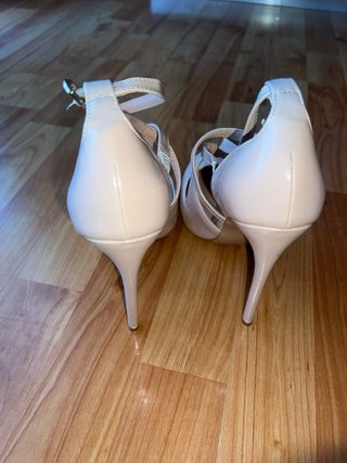 Tacones Beige