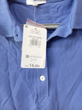Blusa azul de manga corta