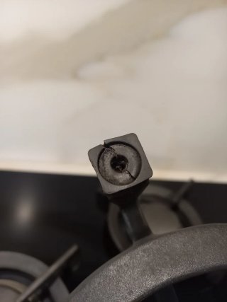Encimera de gas Smeg 4 fuegos negra.