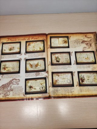 Invizimals Sticker Album Evolution