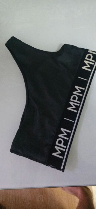 Top deportivo Minkpink negro Talla M
