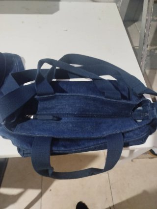 Conjunto Levi's: Bolso y Gorra