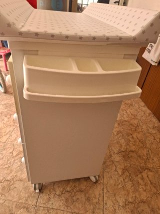 Cambiador Micuna con bañera