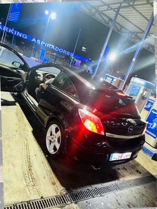 Opel Astra gtc 2006