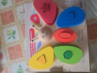 Juego de encaje de madera tipo puzzle