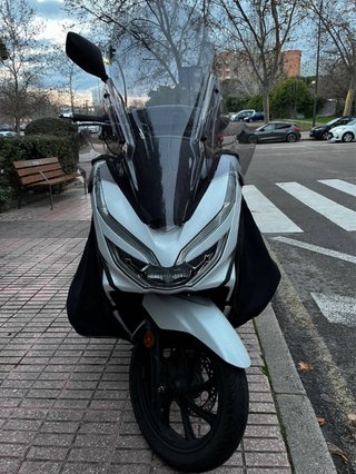 Honda PCX 125 Blanca