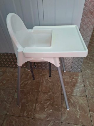 Trona IKEA blanca