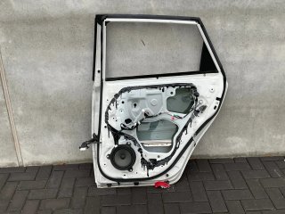 Puerta tra dcha Toyota Auris 2012-2018