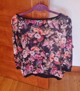 Blusa floral Bershka Talla M