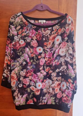 Blusa floral Bershka Talla M