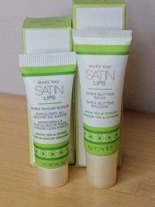Set labios de seda - Exfoliante y Bálsamo Mary Kay