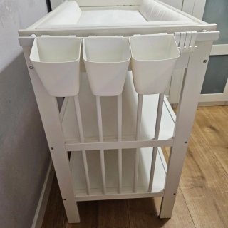 Cambiador de bebé blanco
