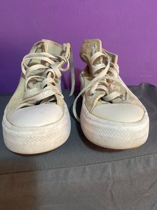 Botas y Zapatillas Talla 35