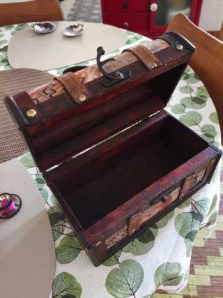 Baúl decorativo madera y tela