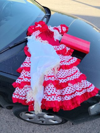 Traje de flamenca niña volantes lunares