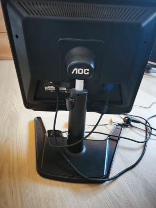 Monitor AOC
