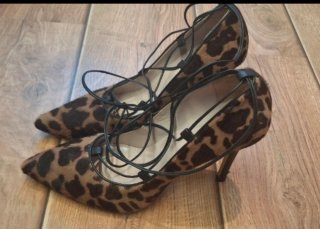 Zapatos tacón animal print talla 41