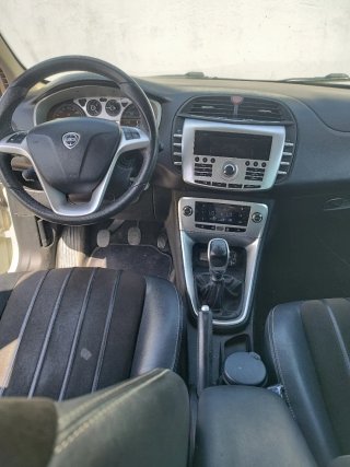 Lancia Delta 2009
