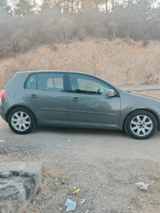 Volkswagen Golf 2004