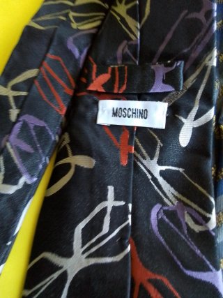 Corbatas Moschino Seda Italiana