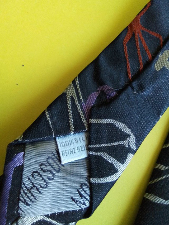 Corbatas Moschino Seda Italiana