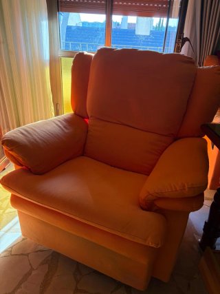 Sillón reclinable naranja