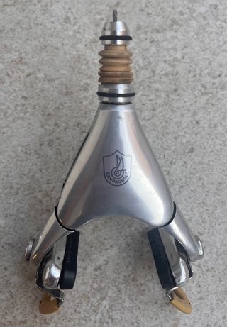 Campagnolo C-Record Delta 5 Pivot