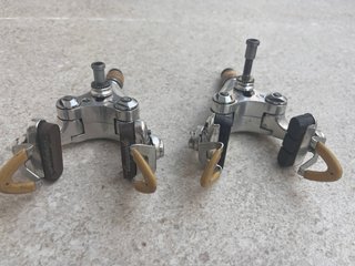 Campagnolo C-Record Delta 5 Pivot