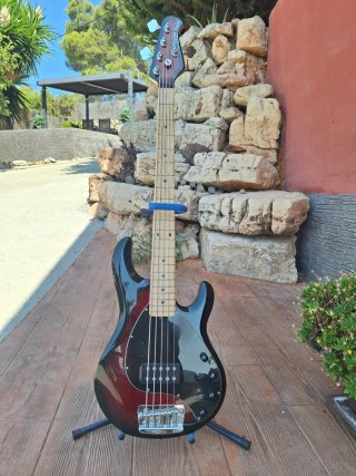Bajo Sterling Ray35 5cuerdas