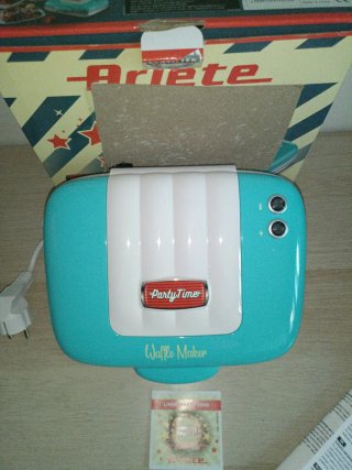 Gofrera Vintage Party Time
