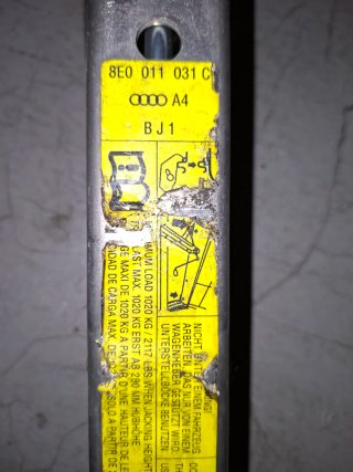 Gato Audi A4 Original (8E0011031C)