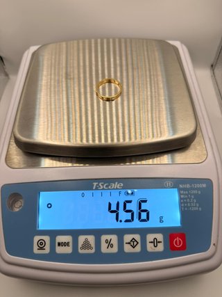 Anillo Oro 18K de Tornillos y Diamantes 4,56g T24
