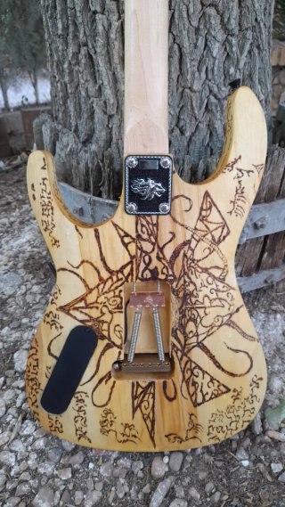 Guitarra SuperStrat Custom Nekro