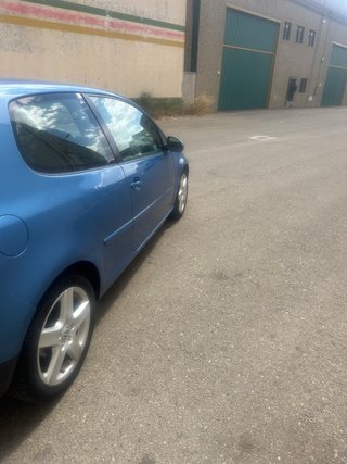 Volkswagen Golf 2005