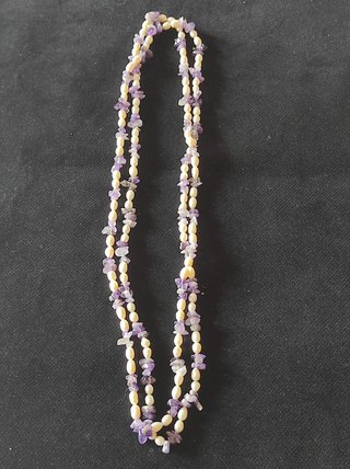 Collar largo perlas agua dulce y amatista