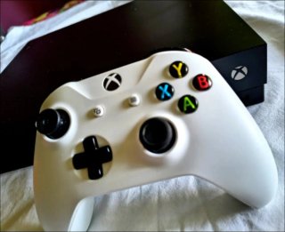 Xbox One + 60 juegos (Valor 1200€)
