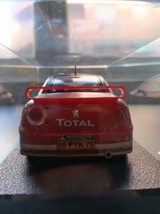 Scalextric Peugeot 307 WRC dorsal 16 rally 2004