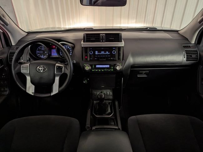 Toyota Land Cruiser 2019, foto 6