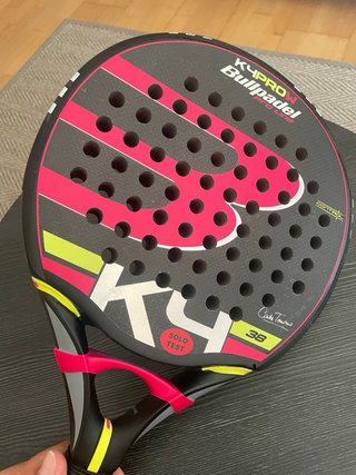 Pala Padel Bullpadel K4 Pro Woman Nueva 110 euros
