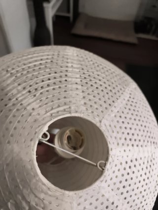 Lámpara de papel blanca Ikea