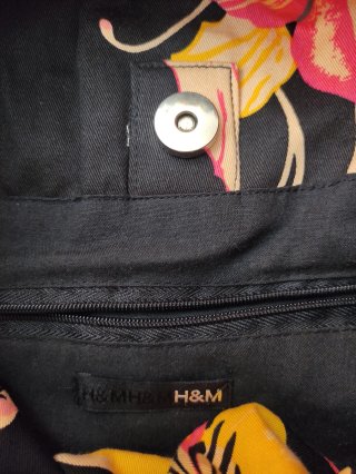 Bolso H&M floral negro multicolor