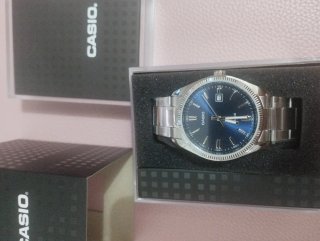 Reloj Casio Azul y Plateado Nuevo