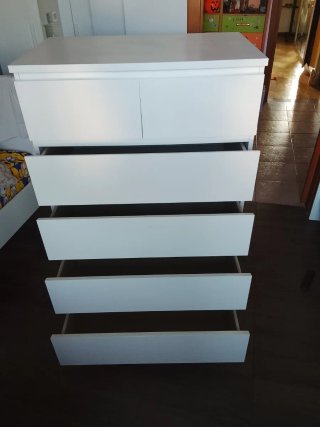 Comodino bianco in legno