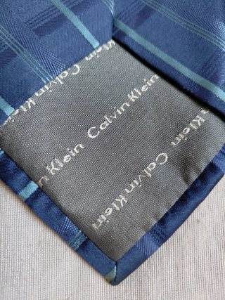 Lote 4 Corbatas: Calvin Klein y Tommy Hilfiger
