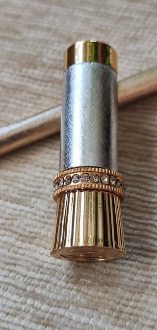 Funda pintalabios y lápiz ojos oro/plata