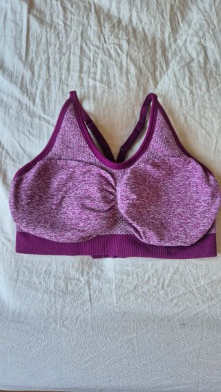Top deportivo Asics morado