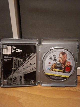 Grand Theft Auto IV PS3 Platinum